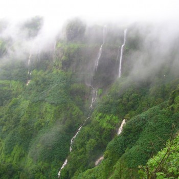 Nashik to Mahabaleshwar cab services